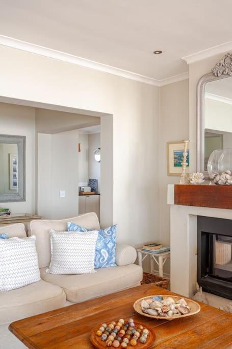 La Petite Baleine Oceanfront Luxury Villa De Kelders Exteriér fotografie