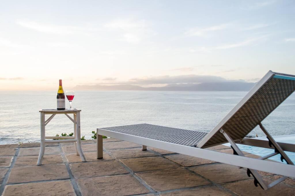 La Petite Baleine Oceanfront Luxury Villa De Kelders Exteriér fotografie